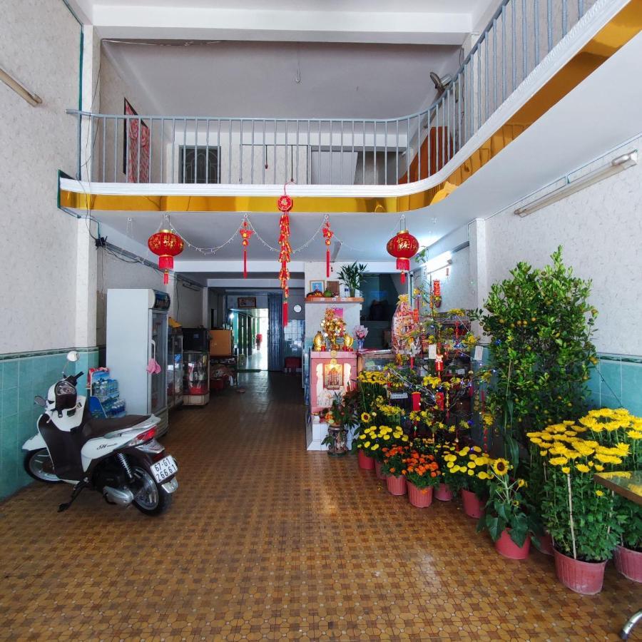 Khach San 20 Hotell Chau Doc Exteriör bild