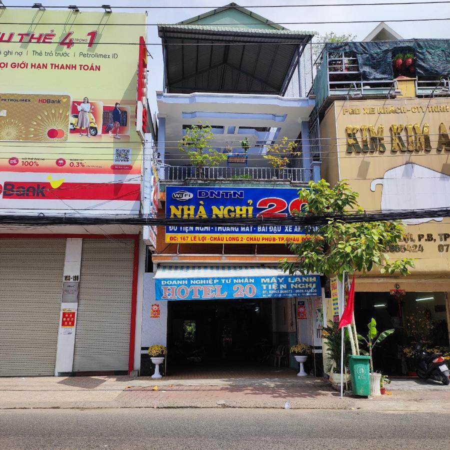 Khach San 20 Hotell Chau Doc Exteriör bild