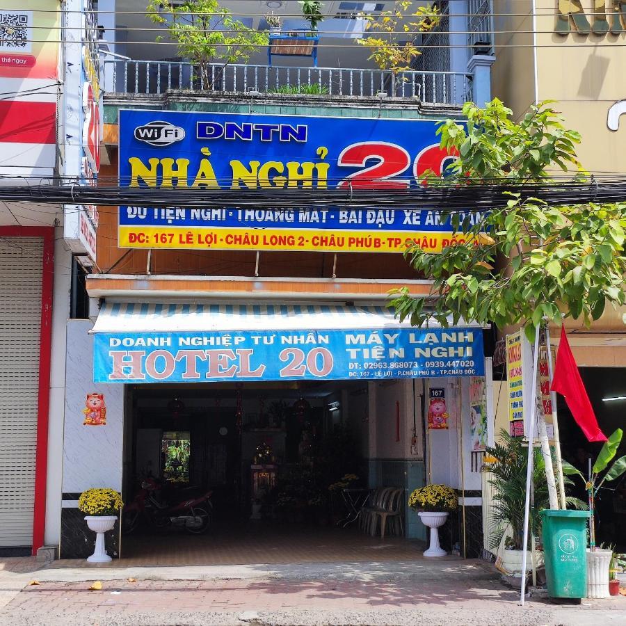 Khach San 20 Hotell Chau Doc Exteriör bild