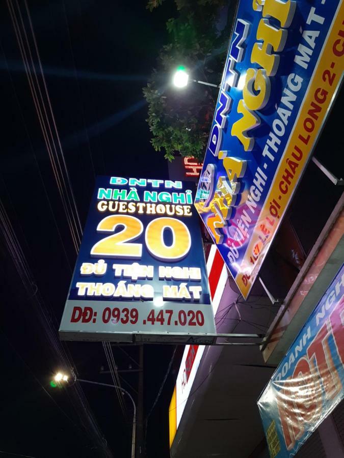 Khach San 20 Hotell Chau Doc Exteriör bild